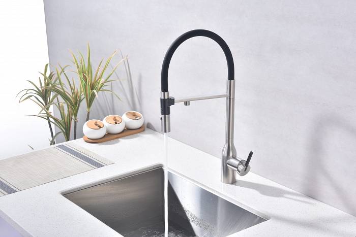 Смеситель для кухни Paulmark MAGNETO ONE Ma213188-BS с подключением фильтра и гибким изливом брашированная сталь