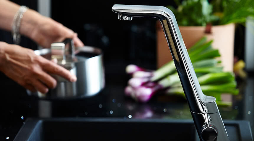 Смеситель для кухни Alessi Sense by Oras 8725F, смарт-клапан