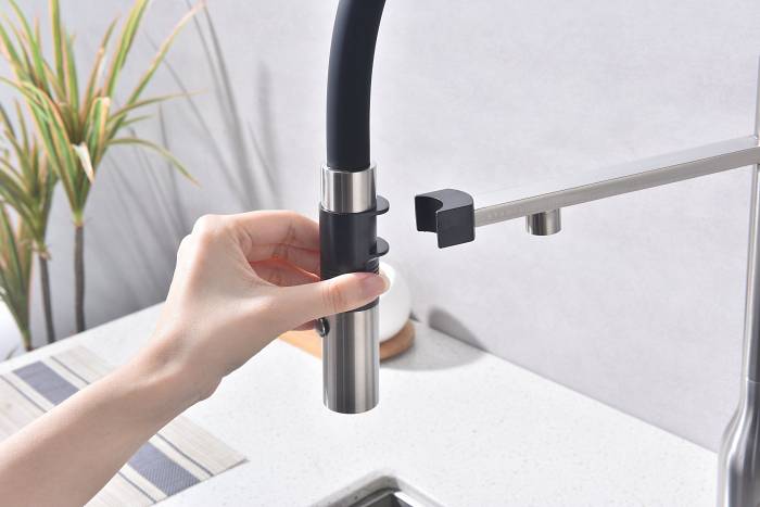Смеситель для кухни Paulmark MAGNETO ONE Ma213188-BS с подключением фильтра и гибким изливом брашированная сталь